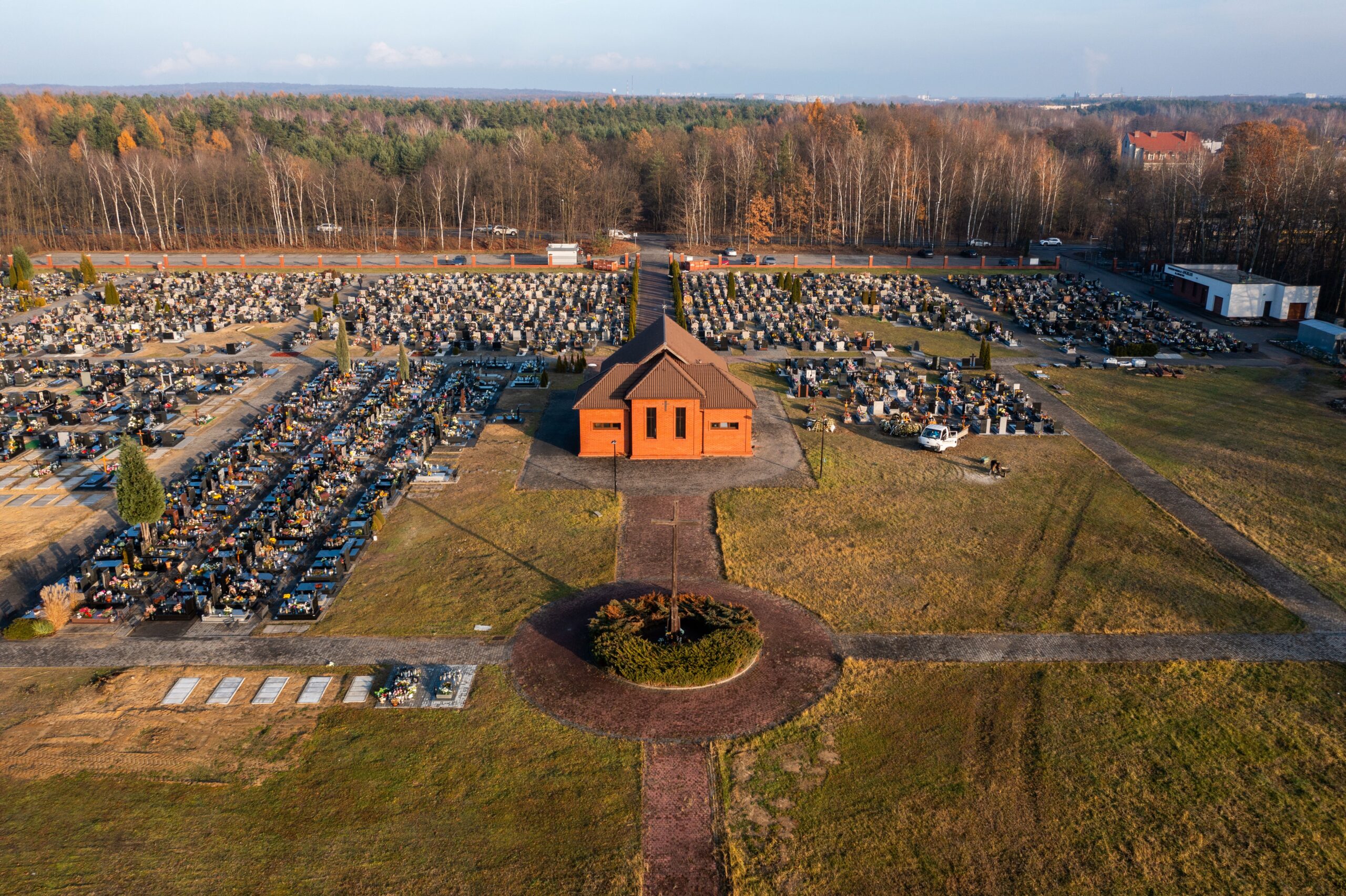 Cmentarz rzymskokatolicki w Rudzie Śląskiej-Kochłowicach (27.11.2024)