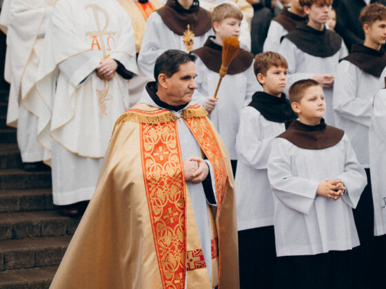 25. rocznica poświęcenia kościoła św. Antoniego z Padwy w Słucku na Białorusi, Fot.: Wiktor Wiedzień