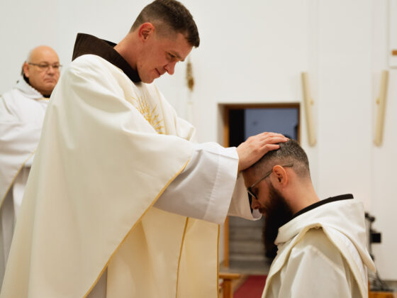 Święcenia prezbiteratu br. Aleksandra Leszczanki OFM, Słuck 7 listopada 2025 r., Fot.: Svetlana Labkovich