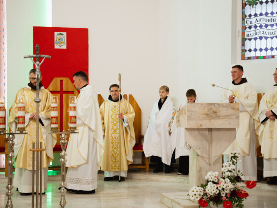 Święcenia prezbiteratu br. Aleksandra Leszczanki OFM, Słuck 7 listopada 2025 r., Fot.: Svetlana Labkovich