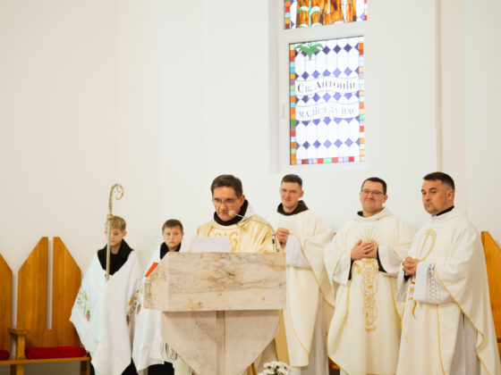 Święcenia prezbiteratu br. Aleksandra Leszczanki OFM, Słuck 7 listopada 2025 r., Fot.: Svetlana Labkovich