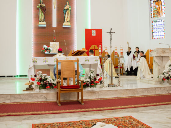 Święcenia prezbiteratu br. Aleksandra Leszczanki OFM, Słuck 7 listopada 2025 r., Fot.: Svetlana Labkovich